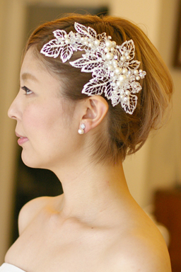 ブライダル髪飾り ウエディング髪飾り ヘアアクセサリー  花嫁の髪型ヘアスタイル、アレンジもご提案しています。