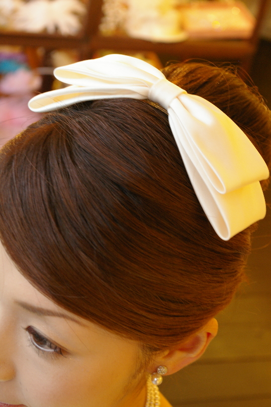ブライダル ウェディング リボンボンネ 髪飾り ボンネB-189 花嫁ヘアスタイル 髪型もご提案！ブライダルアクセサリー専門店ブルージュ
