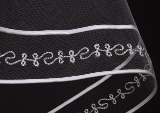 マリアベール ブライダルベール ウエディングベール サテンパイピングと刺繍を使ったマリアベールです。ロングベールからショートベールまでご用意しております。