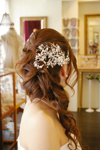 品質満点！ 5G♢ゴールドヘアアクセサリーヘッドドレス花ブライダルウェディング髪飾り 結婚式